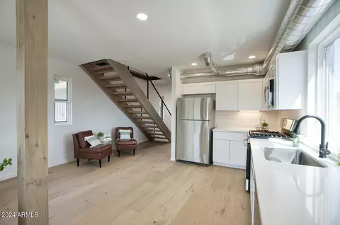 Kitchen - 9624 N 16th Ave, Phoenix, AZ 85021 photo 2 of 9