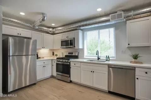 Kitchen - 9624 N 16th Ave, Phoenix, AZ 85021 photo 8 of 9