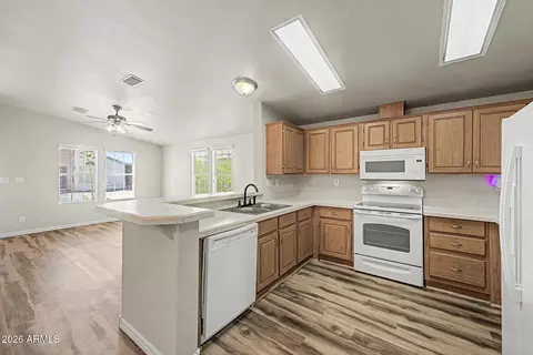 Kitchen - 3301 S Goldfield Rd #1034, Apache Junction, AZ 85119 photo 3 of 3
