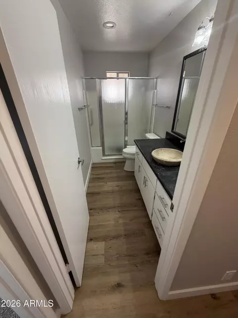 Bath - 4032 E Catalina Cir, Mesa, AZ 85206 photo 2 of 2