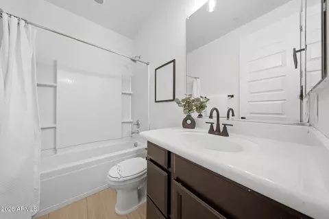 Bath - 2778 S Harmony Ave, Gilbert, AZ 85295 photo 4 of 4