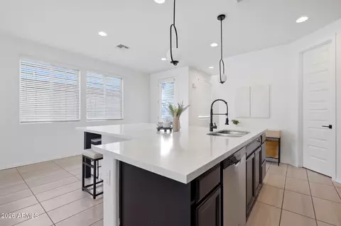 Kitchen - 2778 S Harmony Ave, Gilbert, AZ 85295 photo 6 of 6