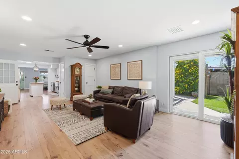 Entry Way - 1226 E Colter St, Phoenix, AZ 85014 photo 1 of 2
