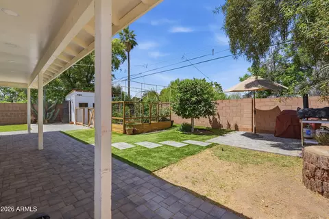 Exterior - 1226 E Colter St, Phoenix, AZ 85014 photo 7 of 9