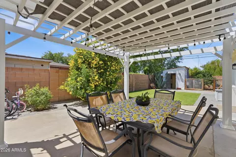 Exterior - 1226 E Colter St, Phoenix, AZ 85014 photo 5 of 9