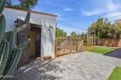 Exterior - 1226 E Colter St, Phoenix, AZ 85014 photo 6 of 9
