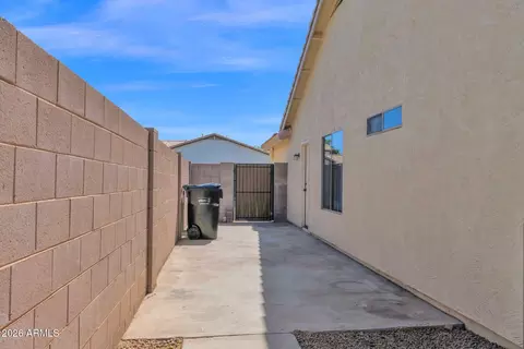 Exterior - 502 N Falcon Dr, Gilbert, AZ 85234 photo 9 of 10