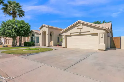 Exterior - 502 N Falcon Dr, Gilbert, AZ 85234 photo 2 of 10