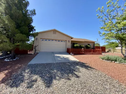 4615 E Geronimo Rd, Rimrock, AZ 86335