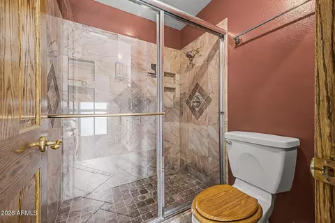 Bath - 1539 E Westwind Way, Tempe, AZ 85283 photo 3 of 4