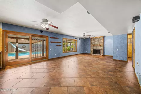 Living - 1539 E Westwind Way, Tempe, AZ 85283 photo 6 of 10