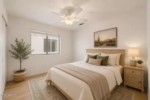Bedroom - 1019 E Monona Dr, Phoenix, AZ 85024 photo 2 of 4