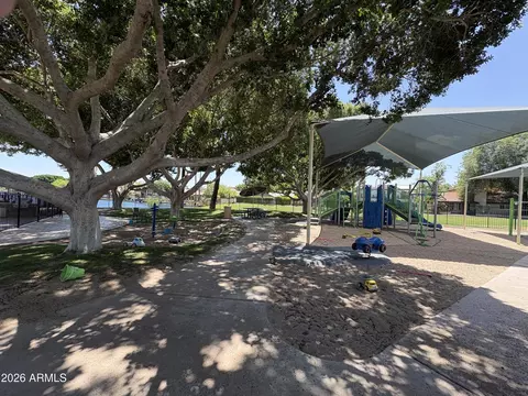 Exterior - 943 Eveningstar Ln, Tempe, AZ 85283 photo 6 of 6
