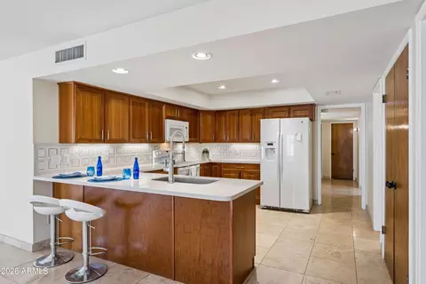 Kitchen - 943 Eveningstar Ln, Tempe, AZ 85283 photo 1 of 1