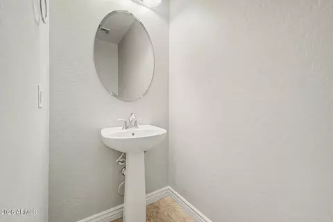 Bath - 2973 E Santa Fe Ln, Gilbert, AZ 85297 photo 1 of 3