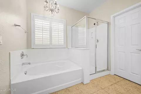 Bath - 2973 E Santa Fe Ln, Gilbert, AZ 85297 photo 2 of 3