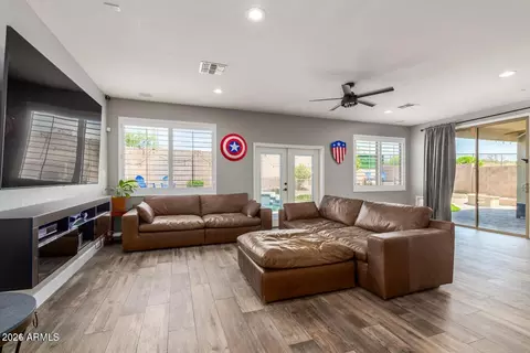 Living - 2522 E Ridge Creek Rd, Phoenix, AZ 85024 photo 2 of 2