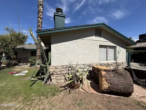 Exterior - 3511 N 12th St, Phoenix, AZ 85014 photo 5 of 15