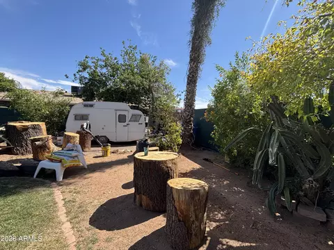 Exterior - 3511 N 12th St, Phoenix, AZ 85014 photo 7 of 15