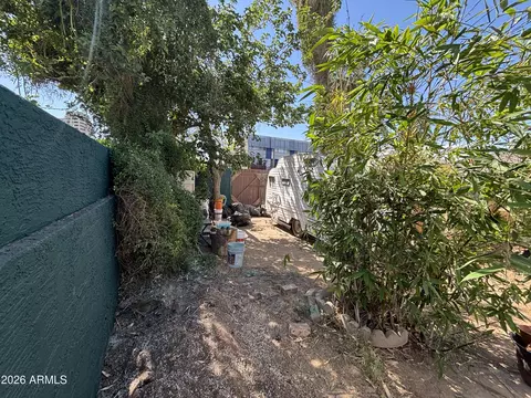 Exterior - 3511 N 12th St, Phoenix, AZ 85014 photo 8 of 15