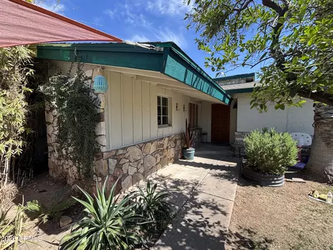 Exterior - 3511 N 12th St, Phoenix, AZ 85014 photo 3 of 15