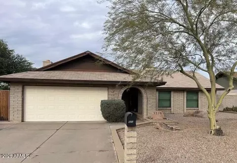 5220 W Beverly Ln, Glendale, AZ 85306