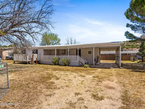 18267 S John Fry Ave, Peeples Valley, AZ 86332