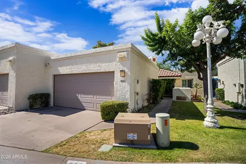 805 E Corte Oro St, Phoenix, AZ 85020