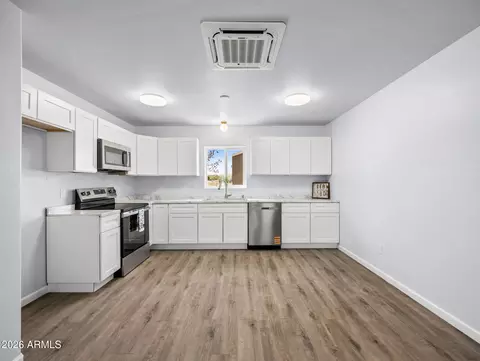 Kitchen - 18278 S Frontier Rd, Peeples Valley, AZ 86332 photo 2 of 2