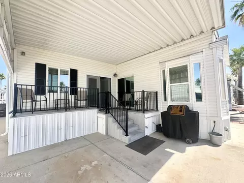 625 S Hawks Eye Dr, Apache Junction, AZ 85119 photo 3
