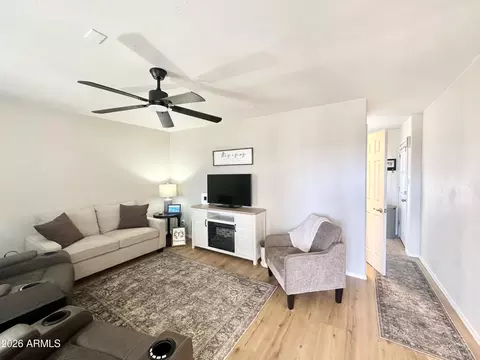 625 S Hawks Eye Dr, Apache Junction, AZ 85119 photo 9
