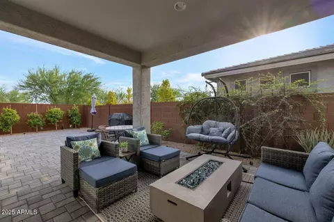 Exterior - 1929 W Burnside Trl, Phoenix, AZ 85085 photo 2 of 13