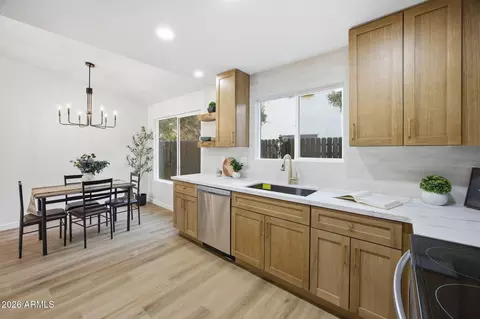 Kitchen - 619 E Jensen St #88, Mesa, AZ 85203 photo 4 of 4