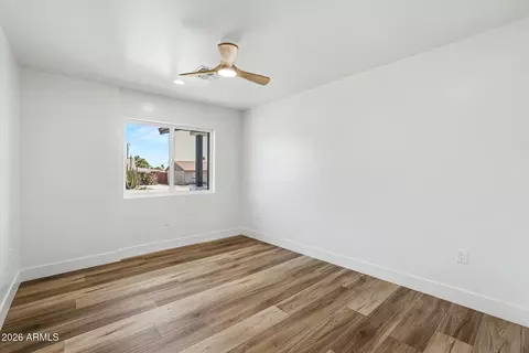 Bedroom - 1320 E Winter Dr, Phoenix, AZ 85020 photo 5 of 5