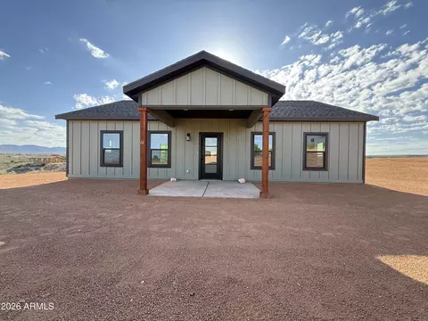 66 N Papago Pl, Tombstone, AZ 85638