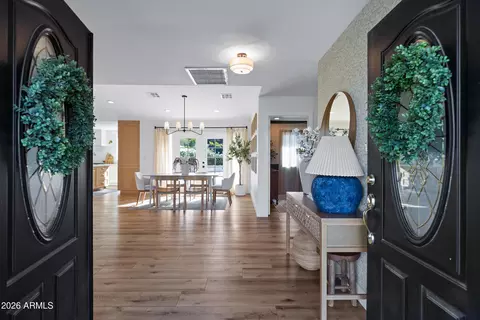 Entry Way - 914 N Constellation Way, Gilbert, AZ 85234 photo 1 of 2