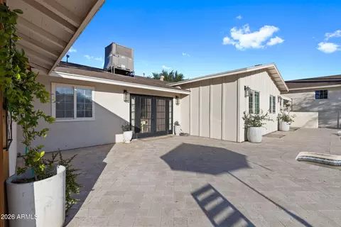 Exterior - 914 N Constellation Way, Gilbert, AZ 85234 photo 11 of 20