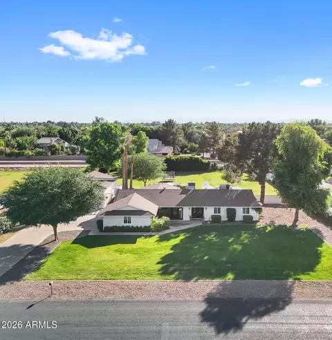 View/Area - 914 N Constellation Way, Gilbert, AZ 85234 photo 2 of 4