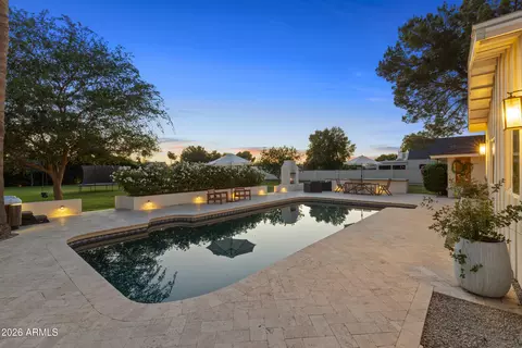 Exterior - 914 N Constellation Way, Gilbert, AZ 85234 photo 19 of 20