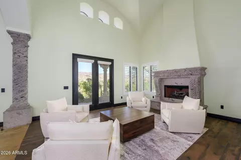 Living - 2021 E Barkwood Rd, Phoenix, AZ 85048 photo 5 of 10