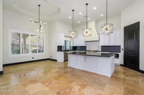 Kitchen - 2021 E Barkwood Rd, Phoenix, AZ 85048 photo 2 of 4