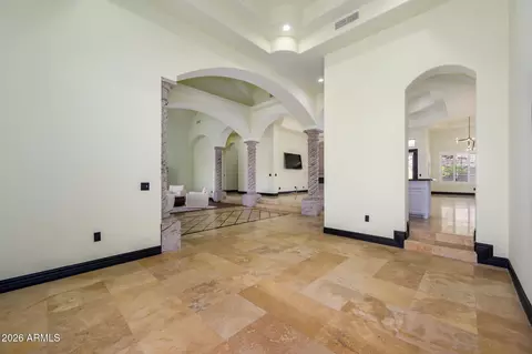 Living - 2021 E Barkwood Rd, Phoenix, AZ 85048 photo 10 of 10