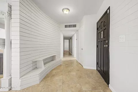 Entry Way - 1026 E Northern Ave, Phoenix, AZ 85020 photo 1 of 1