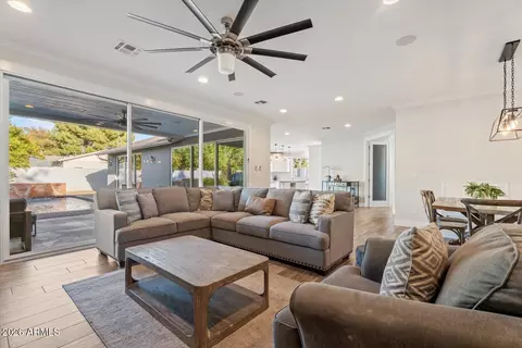Living - 3401 N 34th Pl, Phoenix, AZ 85018 photo 1 of 1