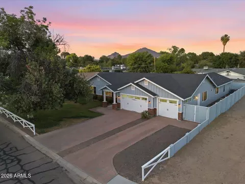 Exterior - 3401 N 34th Pl, Phoenix, AZ 85018 photo 5 of 5