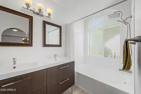 Bath - 1238 W Seashore Dr, Gilbert, AZ 85233 photo 2 of 3