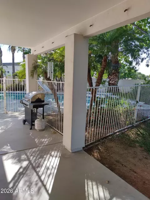 Exterior - 4402 E Indigo Bay Dr, Gilbert, AZ 85234 photo 7 of 9
