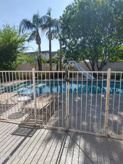 Exterior - 4402 E Indigo Bay Dr, Gilbert, AZ 85234 photo 3 of 9