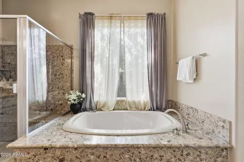 Bath - 3732 Ellis St, Mesa, AZ 85205 photo 1 of 5