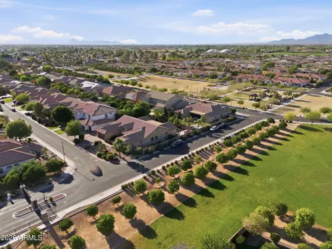 View/Area - 3732 Ellis St, Mesa, AZ 85205 photo 3 of 4